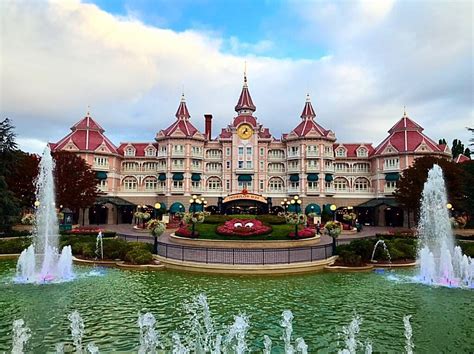 TOP Hotels in Marne, MI .